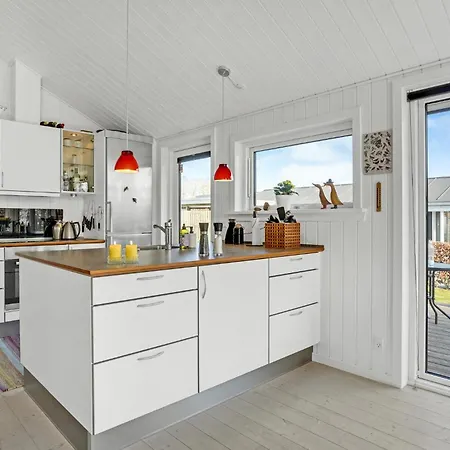 Beautiful In Juelsminde With Wifi