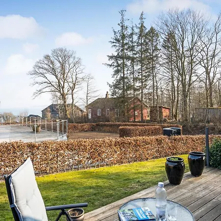 Сasa de vacaciones Beautiful In Juelsminde With Wifi