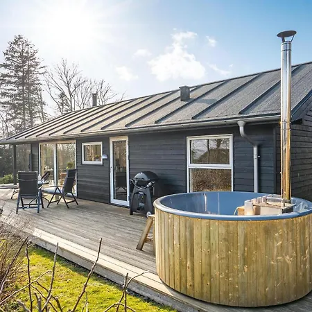 Beautiful In Juelsminde With Wifi Ferienhaus Sonderby (Midtjylland)