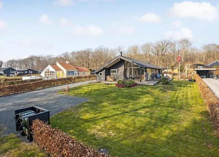 Beautiful In Juelsminde With Wifi